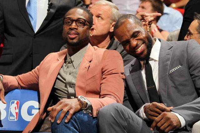 高效！杜兰特首节8投6中，75%命中率独得13分（杜兰特首节火力全开：8投6中，命中率75%砍下13分）