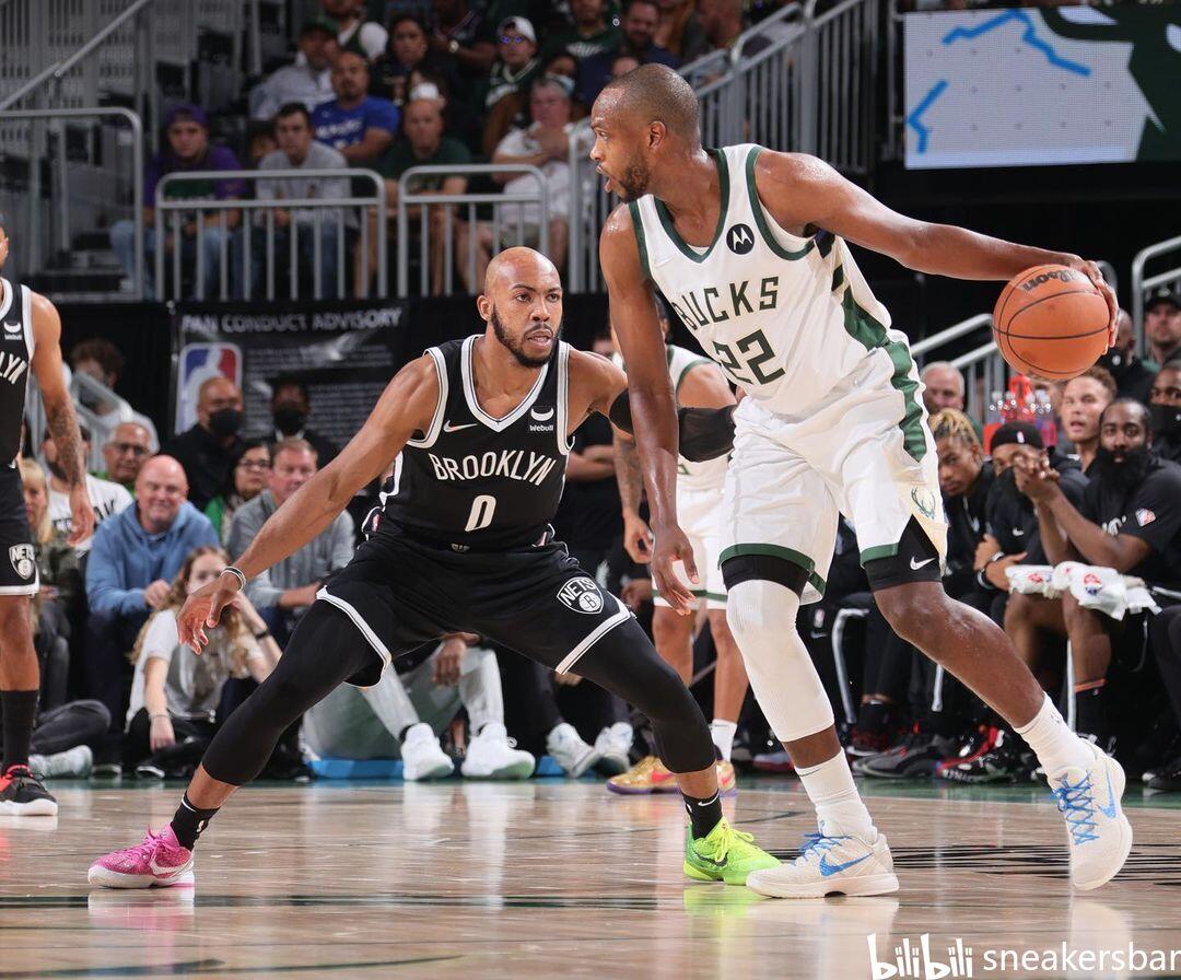 马切吉亚尼：奥古斯托客串不了右路；索默的扑救有问题（马切吉亚尼：奥古斯托不适合踢右路，索默的扑救存在问题）